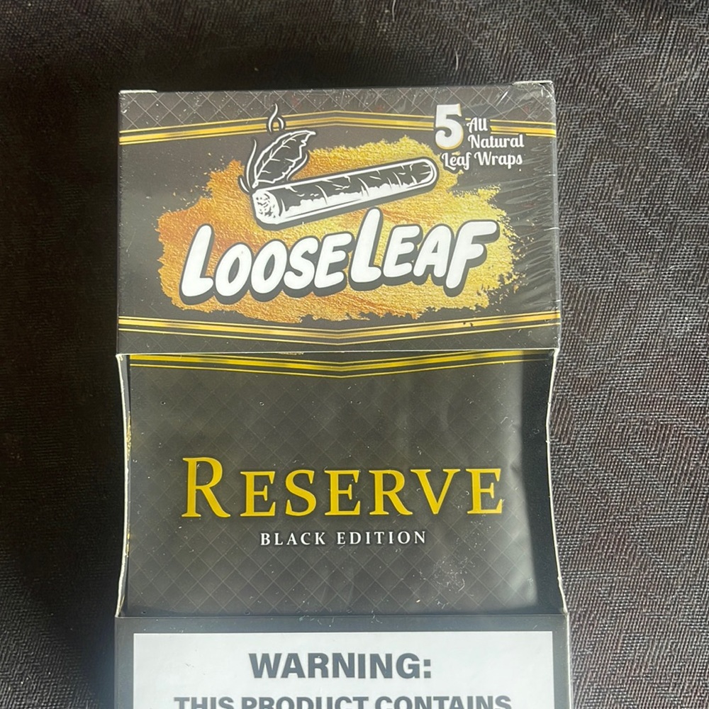 Black reserve loose leaf